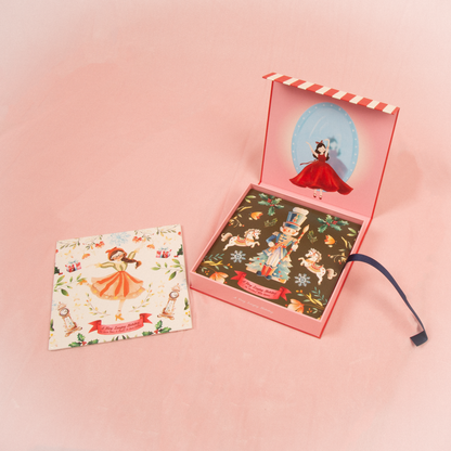 A Very Laufey Holiday – Expandable Boxset Vinyl Laufey – Laufey Merch A Very Laufey Holiday – Expandable Boxset Vinyl Laufey – Laufey Merch