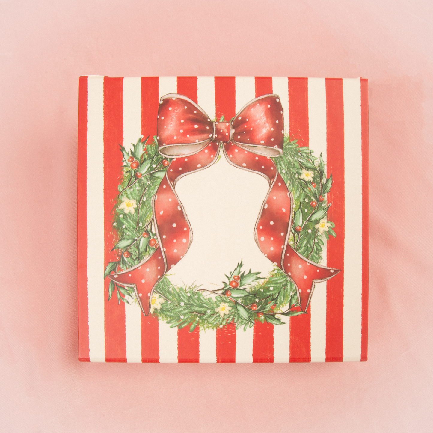 A Very Laufey Holiday – Expandable Boxset